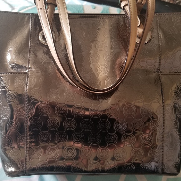 EUC Michael Kors Jet Set Tote Metallic Gunmetal - Picture 2 of 8